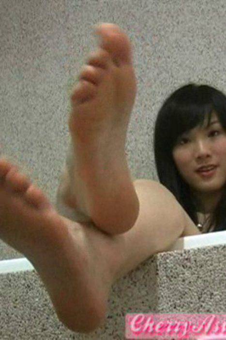 [cherryasianfeet高跟丝